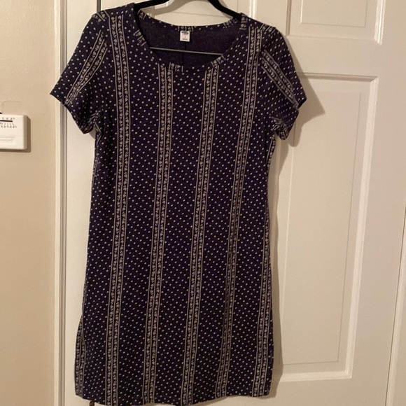 Old navy dress - Picture 2 of 4